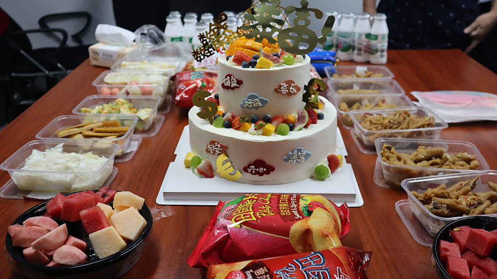 Quarterly Birthday Celebration: Celebrating Our Team, Strengthening Our Culture